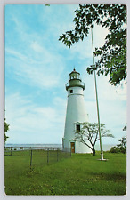 Postcard Marblehead Lighthouse Ohio Peninsula on Lake Erie picture