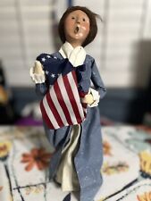 Byers' Choice Colonial Williamsburg Carolers Betsy Ross picture