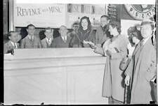 Libby Holman Handing A Check To Tina Krakauer 1935 Old Photo picture