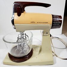Sunbeam Vintage Stand Mixer Mixmaster 12 Speeds With Bowl ,Beaters & Cord. Works picture
