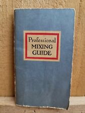 1947 Vintage Professional Mixing Guide Angostura Wuppermann Corporation Booklet picture