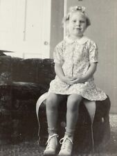 HD Photograph Girl Portrait 1940's Portrait picture