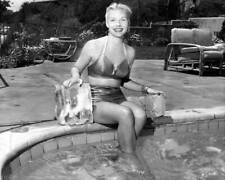 Barbara Payton displaying her charm midst some cooling cubes has b .. Old Photo picture
