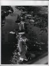 1966 Press Photo Hurricane Betsy slammed the ashore in Louisian picture