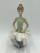 Vintage retired Lladro porcelain ballerina figurine sitting #1360 picture