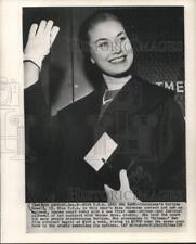 1958 Press Photo Miss USA Eurlyne Howell gets new name--Arlene - now12057 picture