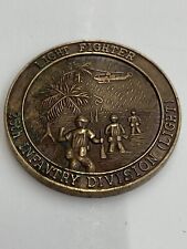 SCHOFIELD BARRACKS HAWAII TROPIC LIGHT FIGHTER 25TH INFANTRY DIVISION COIN picture