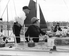 1967 Press Photo FRANCIS CHICHESTER & Wife Sailing Gipsy Moth IV gypsy yacht kg picture