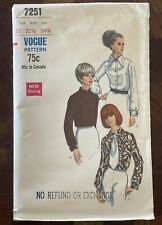 Vintage ORIGINAL 1970s VOGUE Blouse in Three Versions Sewing Pattern Vogue 7251 picture