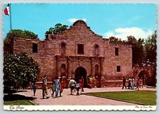 The Alamo San António Texas TX Postcard Front Entrance Flag Tourists 1971 picture