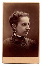 ANTIQUE CDV CIRCA 1880s VICKERY GORGEOUS YOUNG LADY IN DRESS HAVERHILL MASS. picture