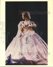 1997 Press Photo Actress Hayley Mills performing on stage in ballgown picture
