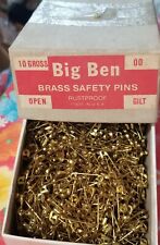 Vintage Brass Safety Pins 00 Rust Proof Made in USA Open Box Gilt picture