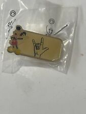 DISNEY Pin Mickey Mouse American Sign language I Love You ANTIQUE 1990s picture