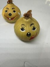 Anthropomorphic Onion Salt And Pepper Shakers~Giftco Plastic 1981 Vintage picture