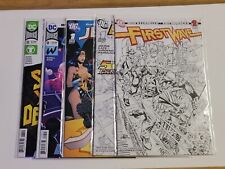Mixed Lot Of 5 DC Comics picture