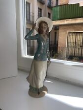 Lladro 2314 Breezy Afternoon Retired Original Grey Rare picture