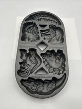 John Wright Cast Iron Cake Baking Pan Muffin Dinosaur Mold 1986 USA VERY CLEAN picture