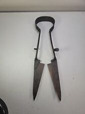 VINTAGE ANTIQUE SHEEP SHEARS SCISSORS CUTTERS W/ UNIQUE HANDLE & STYLE - PRUNING picture