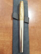 A BEAUTIFUL PARKER PEN BALLPOINT, GOLD AND SILVER COLOR REMARKABLE picture