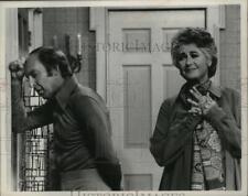 1975 Press Photo Beatrice Arthur and Conrad Bain in Maude, on CBS. picture