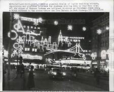 1958 Press Photo Gigantic light display at downtown shopping are for Chirstmas picture
