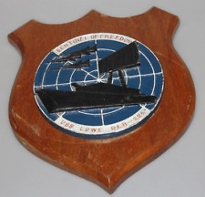 vintage US Navy  Bronze Emblem on Wood Plaque USS Lowe  DE-325 Edsall destroyer picture