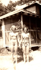 c1939 Young Ladies In Classic Swimsuits Americana Fashion Snapshot VINTAGE Photo picture