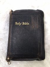 Antique 1940's Holy Bible Black Zip Owned By Descendants Of Captain Cook picture