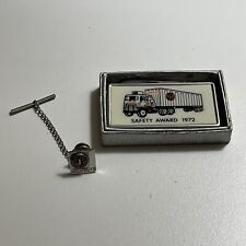 VINTAGE JOHNSON MOTOR LINES TRUCK DRIVERS METAL PIN + KNIFE VERY RARE TRUCKING picture