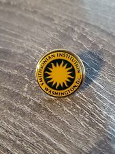 Vintage Round Smithsonian Institution pin F8 picture