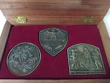 Jack Daniels Gold Medal Awards Set Of 3 Bronze Medals In Wood Case 1980s Replica picture