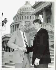 1989 Press Photo Troy Thompson shakes hands with Senator Frank Murkowski picture