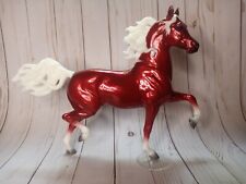 Breyer Wassail 2023 Christmas Surprise Red Glitter Huckleberry Bey Traditional picture