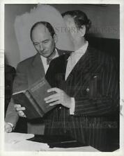 1955 Press Photo John Gielgud, film actor - hpx14199 picture