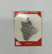 Hawaii HI USA Collectible Silver State Map Charm picture