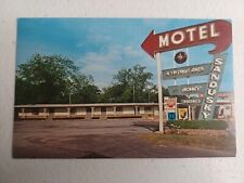 C.1970s Marianna, FL Sandusky Motel. Lot Sign. Vintage Postcard 