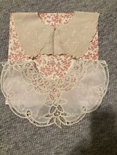 Two vintage lace collars picture
