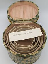 Antique Paper Set CELLULOID COLLAR/CUFF BOX HOLLY BERRIES Cluett Peabody & Co picture