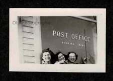 WYOMING MINN. POST OFFICE 3 YOUNG LADIES HEADS OLD/VINTAGE PHOTO SNAPSHOT- M274 picture