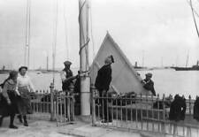 Colonel Robertson Overseeing The Fixing Of The Disc Cowes Regatta 1912 Old Photo picture