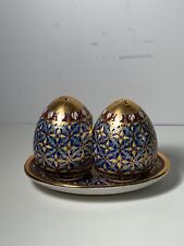 Vintage Hand Painted Thai Benjarong Gold Encrusted Porcelain Salt/Pepper Shakers picture
