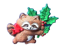 Hallmark PIN Christmas Vintage RACCOON HOLLY & BERRIES 1986 Holiday Brooch picture