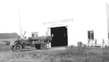 1920s 1930s Automobile Service Garage, Vintage Snapshot Photo picture