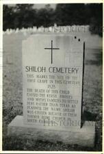 1990 Press Photo First gravestone of the Shiloh Cemetery near Pelahatchie MS. picture