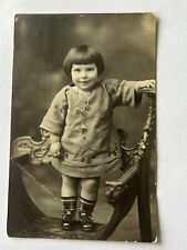 Photo Postcard From Italy - Child Standing On Chair - Early 20th Cent Fashion picture