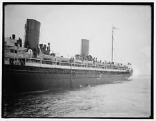 Pilot leaving Steamer Deutschland,ocean liners,boats,Detroit Publishing Co,1900 picture