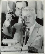 1959 Press Photo Nikita Khrushchev makes a toast at New York luncheon picture