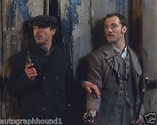 JUDE LAW SIGNED AUTOGRAPHED PHOTO SHERLOCK HOLMES NICE picture