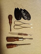 Vintage Sewing Machine Screwdrivers, Threaders, Stitch Remover, Some Singer picture